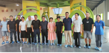 乐天使fun88领导团队与国家蛋鸡产业技术体系专家团队赴福建规模养殖企业考察交流